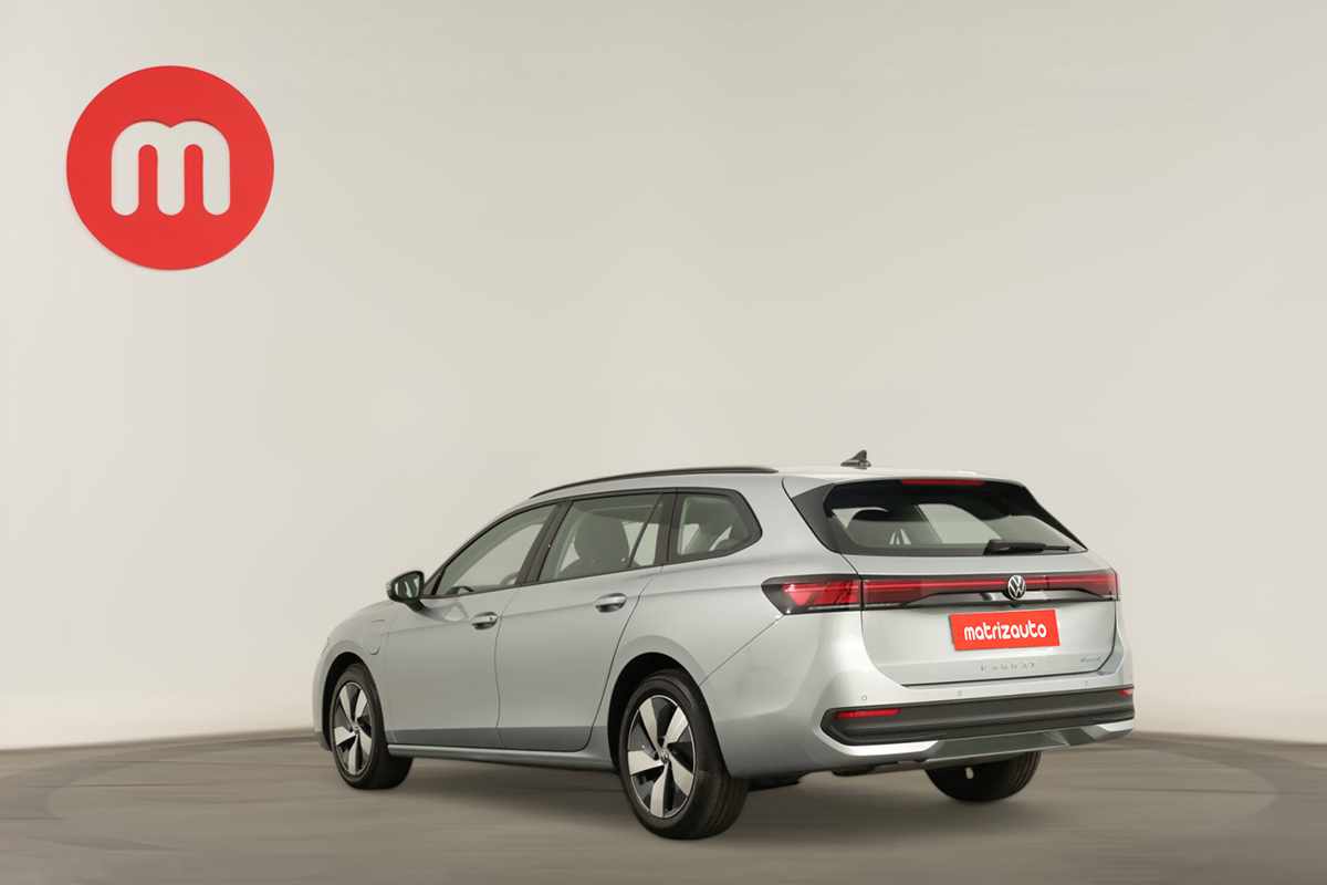 volkswagen-passat-variant-2025-hibrido-a-gasolina-1498cc