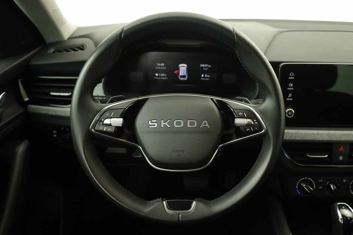 skoda-scala-2025-gasolina-999cc