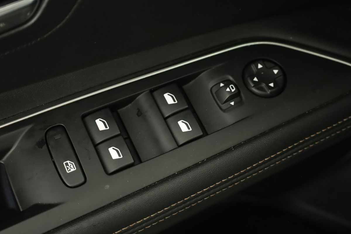 peugeot-3008-2024-gasolina-1199cc