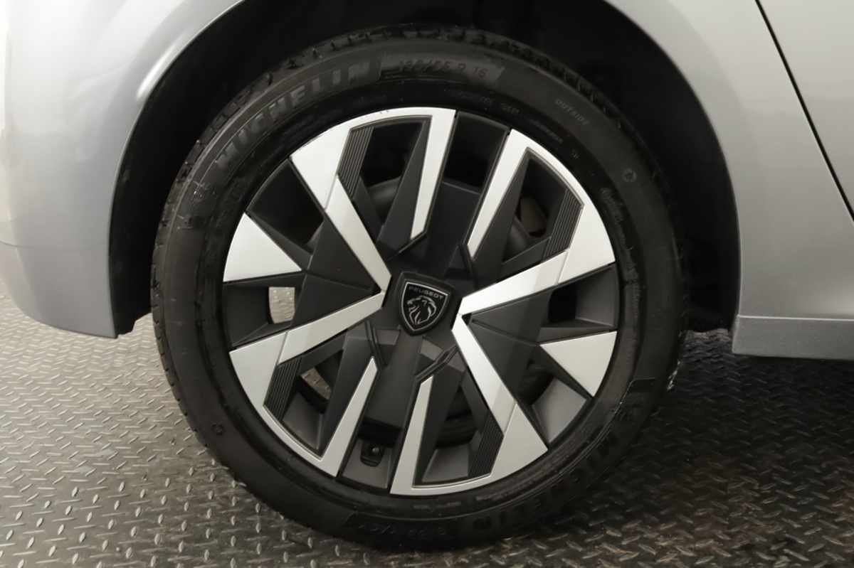 peugeot-208-2025-gasolina-1199cc