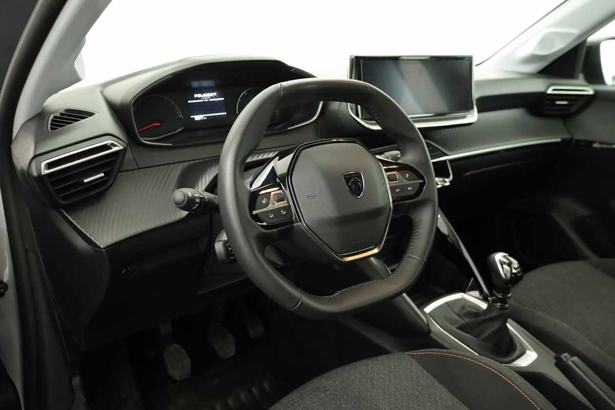 peugeot-208-2025-gasolina-1199cc