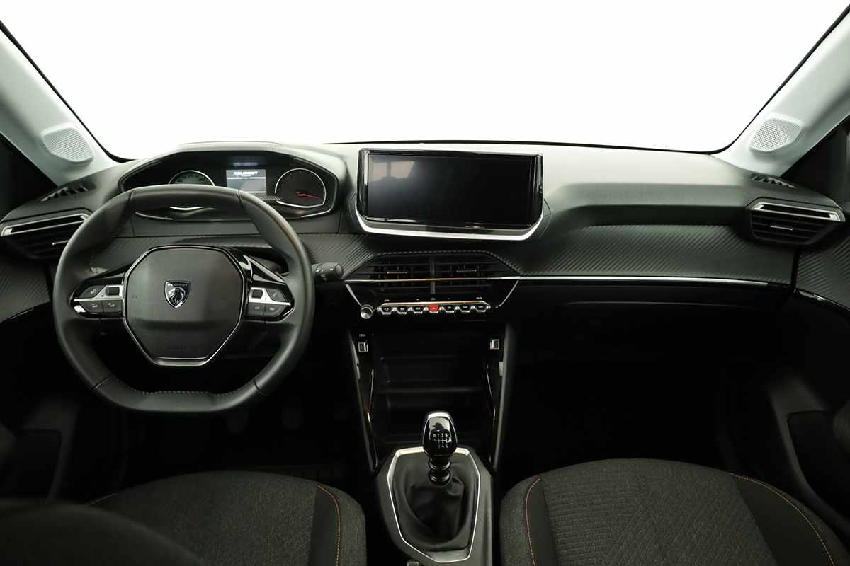 peugeot-208-2025-gasolina-1199cc