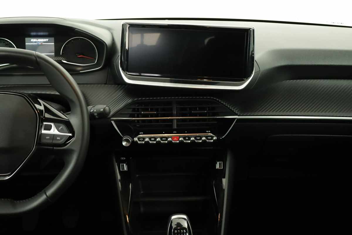 peugeot-208-2025-gasolina-1199cc