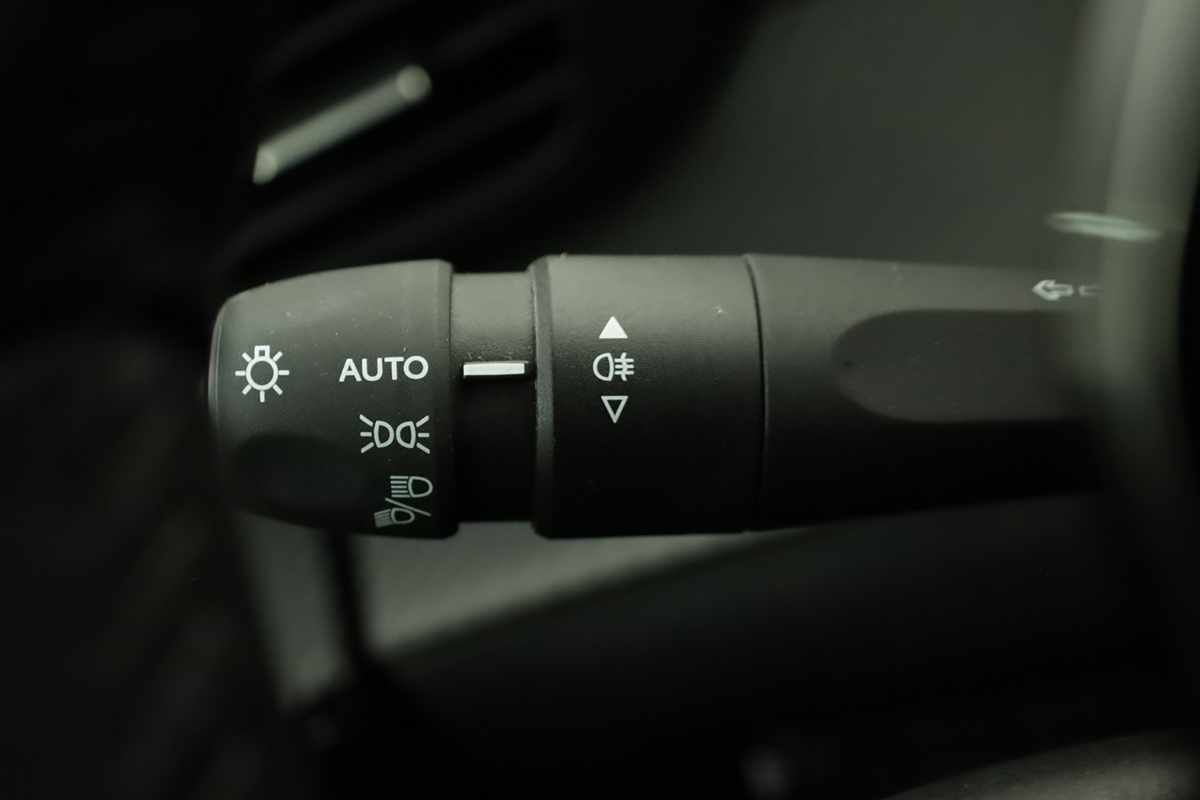 peugeot-208-2025-gasolina-1199cc
