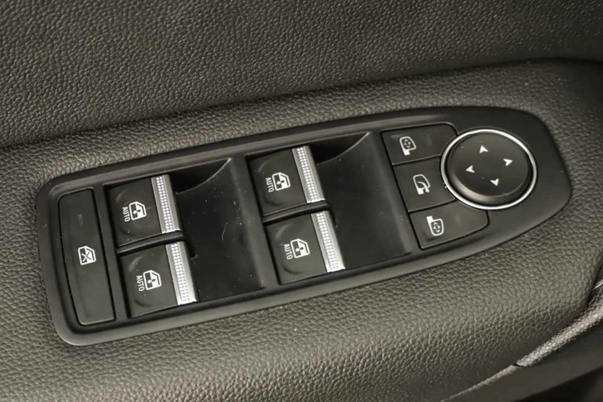 renault-captur-2024-gpl-999cc
