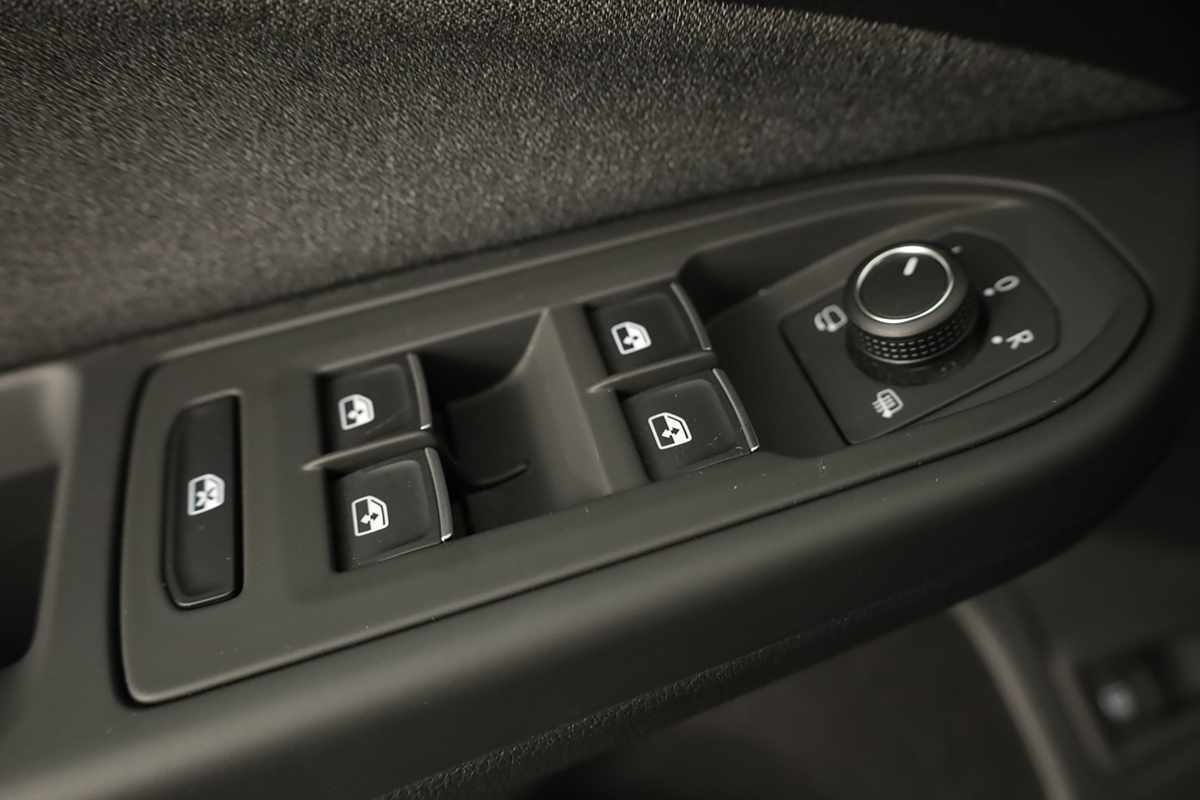 volkswagen-golf-2026-hibrido-a-gasolina-1498cc