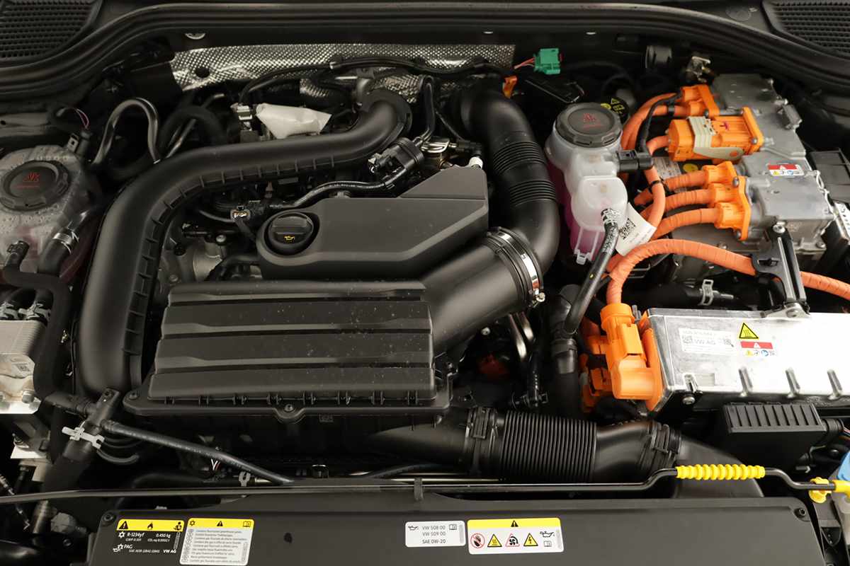 volkswagen-golf-2026-hibrido-a-gasolina-1498cc