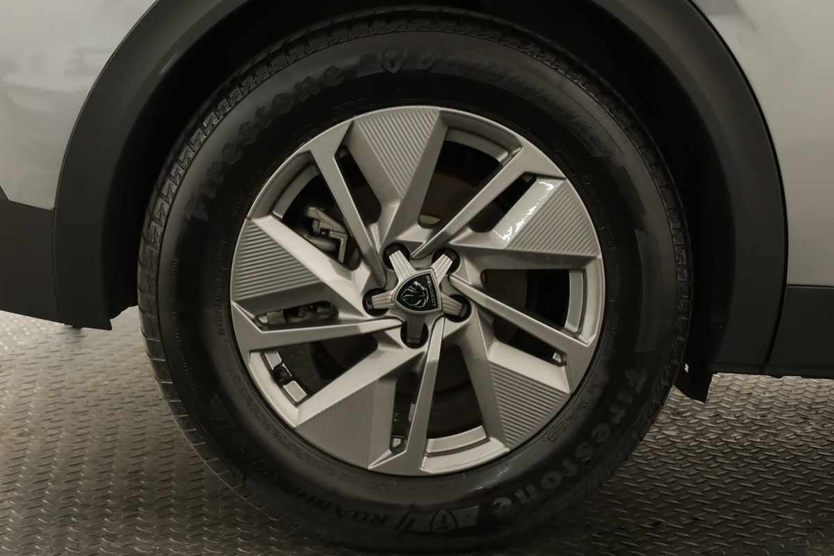 peugeot-408-2024-hibrido-a-gasolina-1598cc