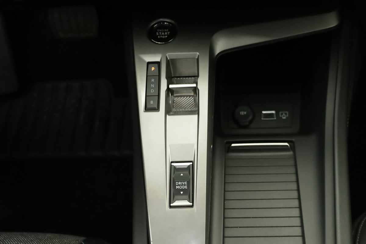 peugeot-408-2024-hibrido-a-gasolina-1598cc