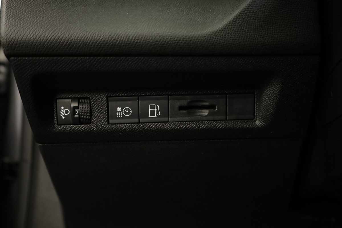peugeot-408-2024-hibrido-a-gasolina-1598cc