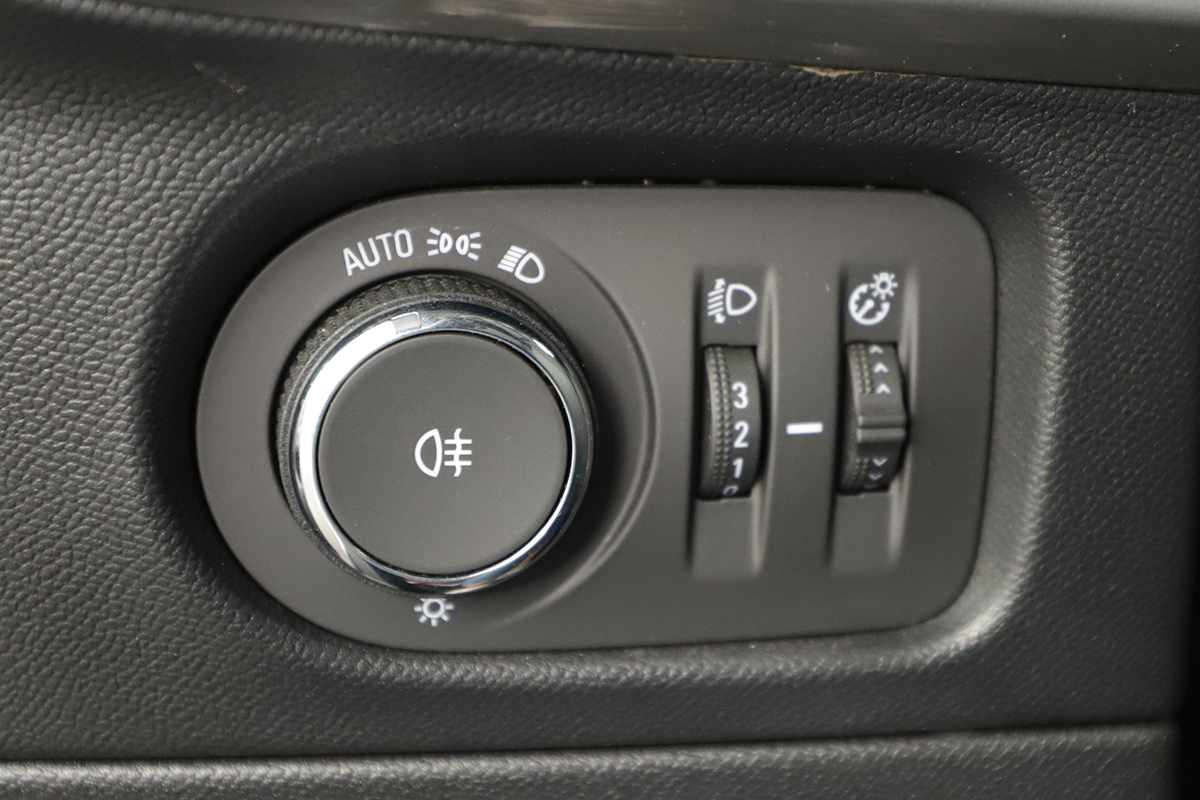 opel-mokka-2023-diesel-1499cc