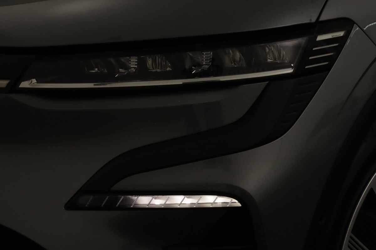 renault-megane-e-tech-2024-eletrico-0cc