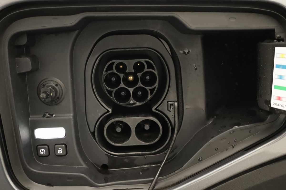 renault-megane-e-tech-2024-eletrico-0cc