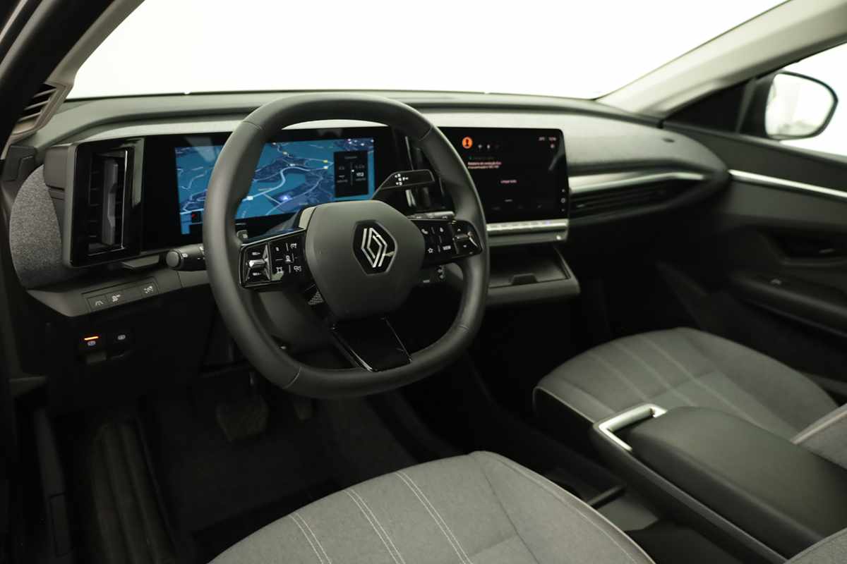 renault-megane-e-tech-2024-eletrico-0cc
