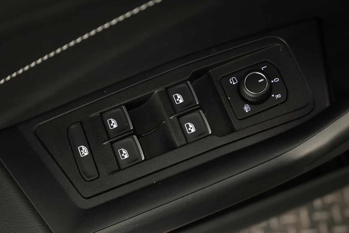volkswagen-t-roc-2025-gasolina-999cc