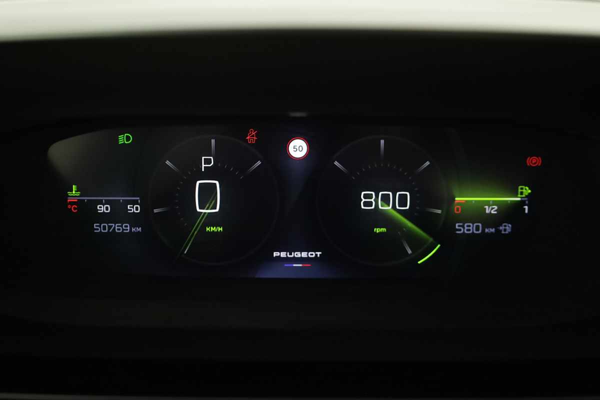 peugeot-308-2024-gasolina-1199cc