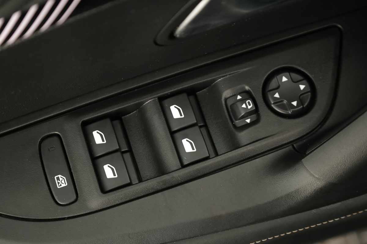 peugeot-2008-2025-gasolina-1199cc