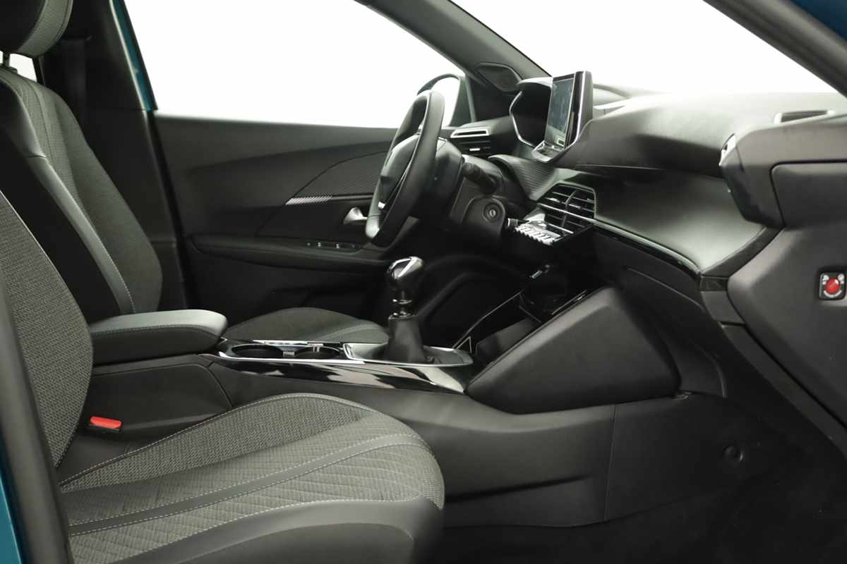 peugeot-2008-2025-gasolina-1199cc