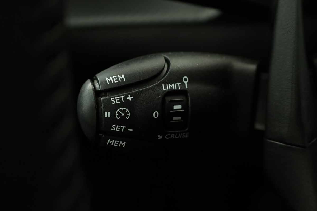 peugeot-208-2025-gasolina-1199cc