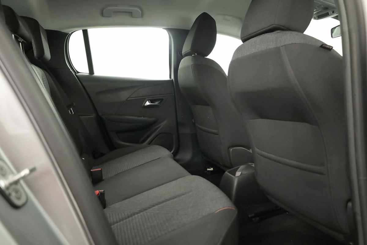 peugeot-208-2025-gasolina-1199cc