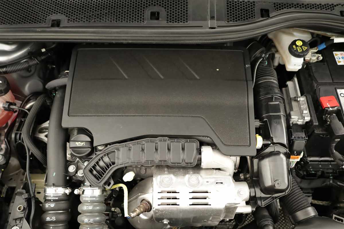 peugeot-208-2025-gasolina-1199cc