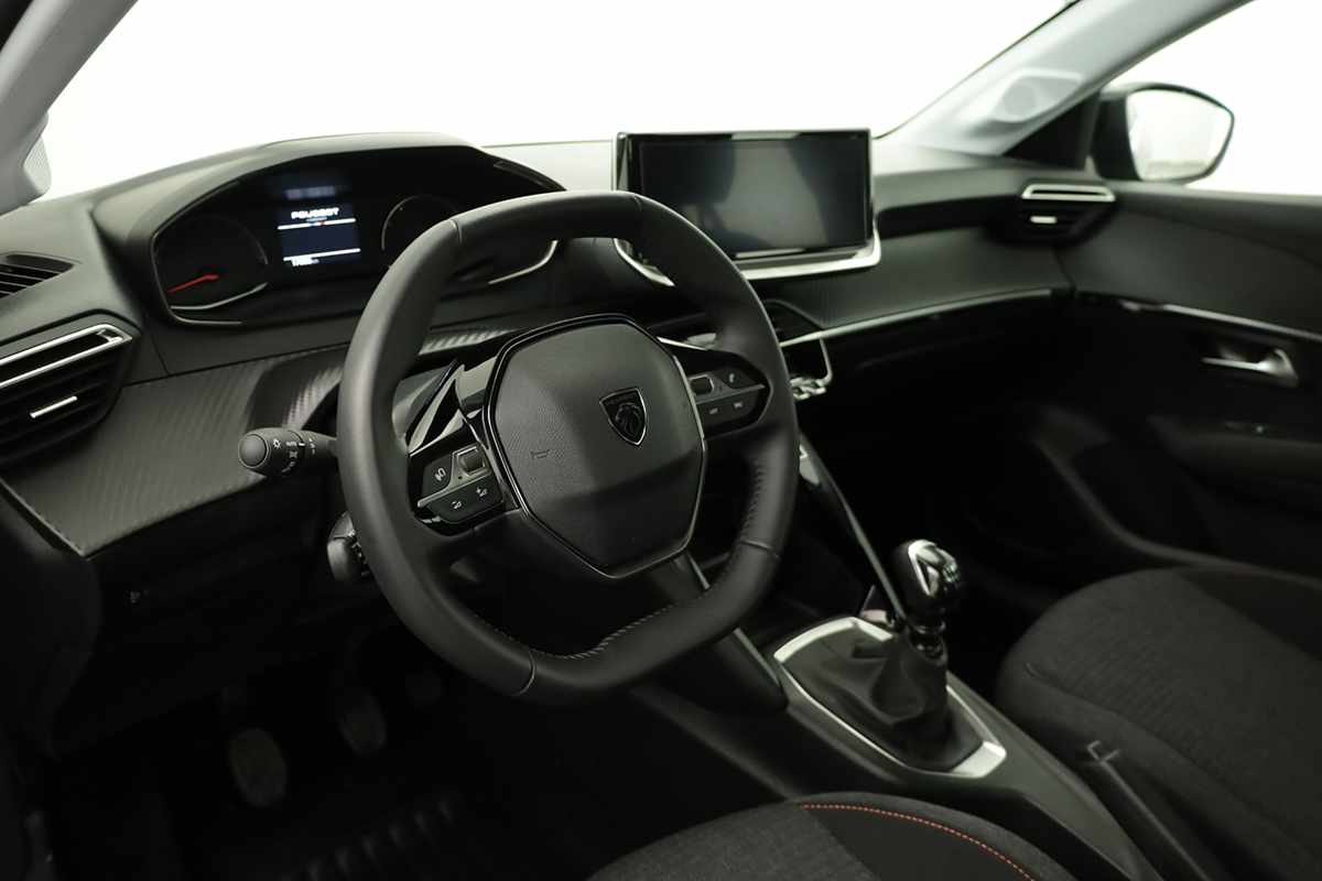 peugeot-208-2025-gasolina-1199cc