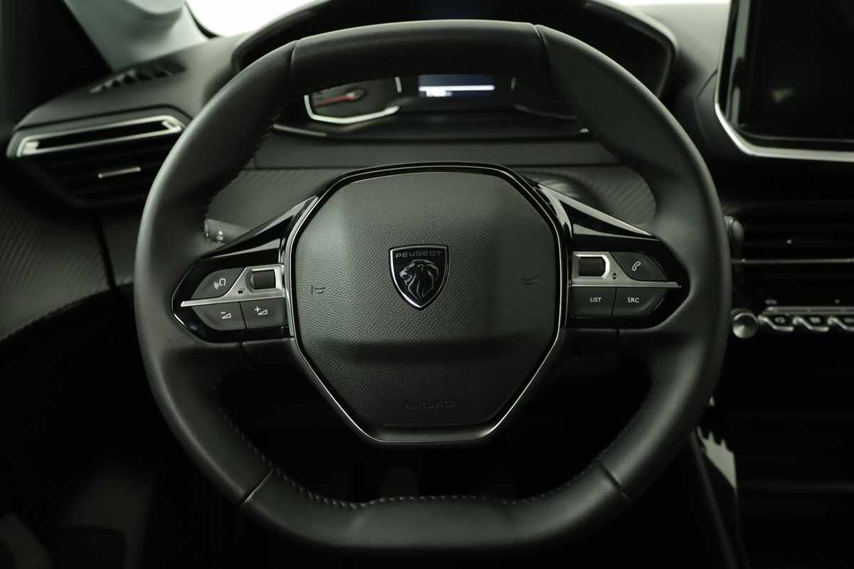 peugeot-208-2025-gasolina-1199cc