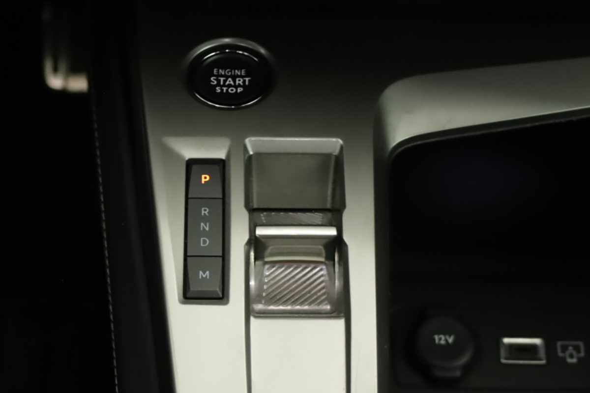 peugeot-308-2024-gasolina-1199cc