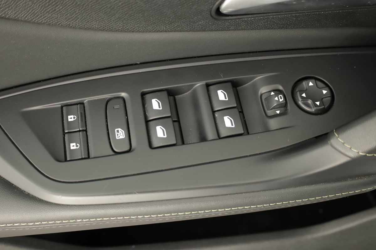 peugeot-308-2024-gasolina-1199cc
