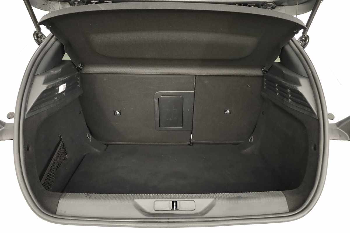 peugeot-308-2024-gasolina-1199cc