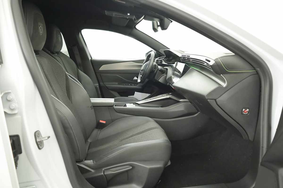 peugeot-308-sw-2024-gasolina-1199cc