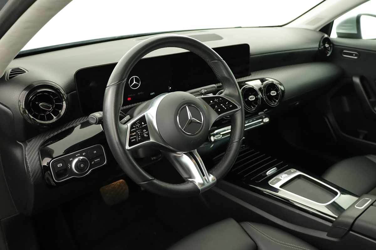 mercedes-benz-classe-a-2025-gasolina-1332cc