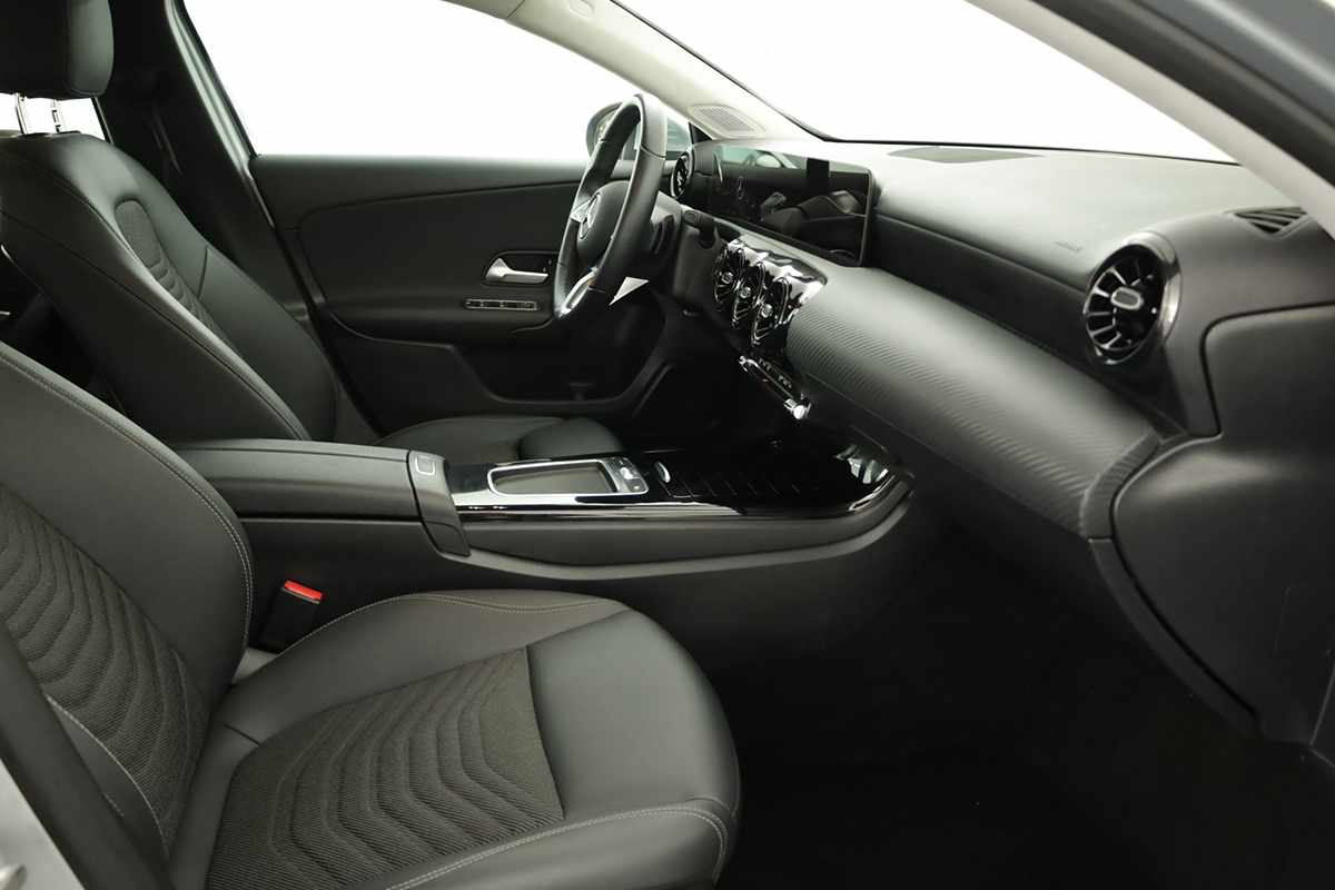 mercedes-benz-classe-a-2025-gasolina-1332cc