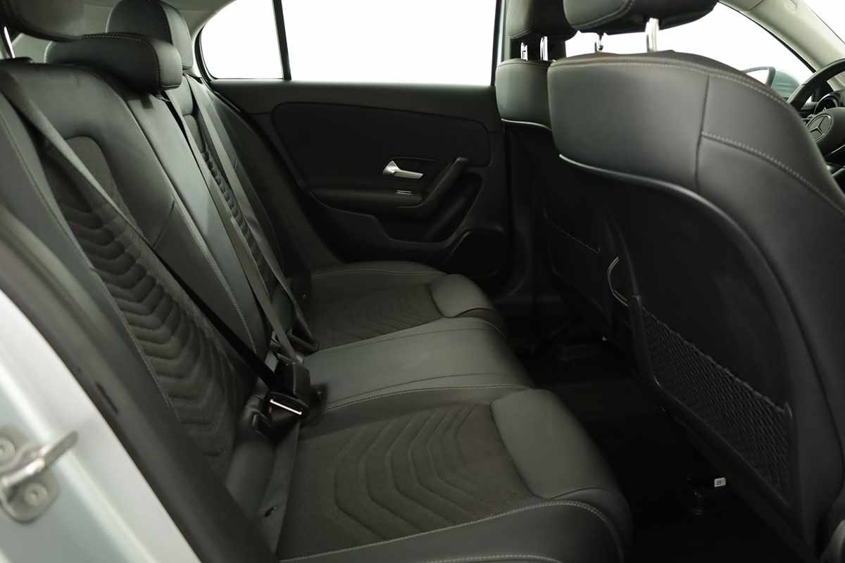 mercedes-benz-classe-a-2025-gasolina-1332cc