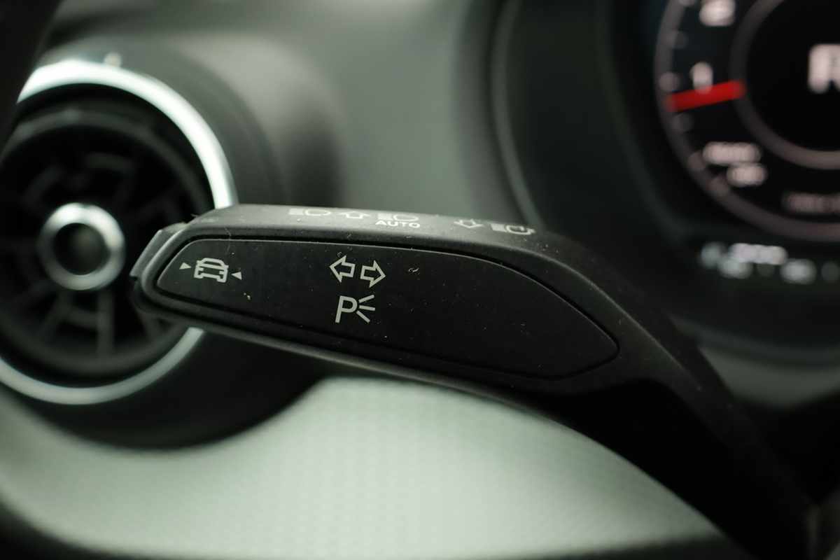 audi-q2-2023-gasolina-1498cc