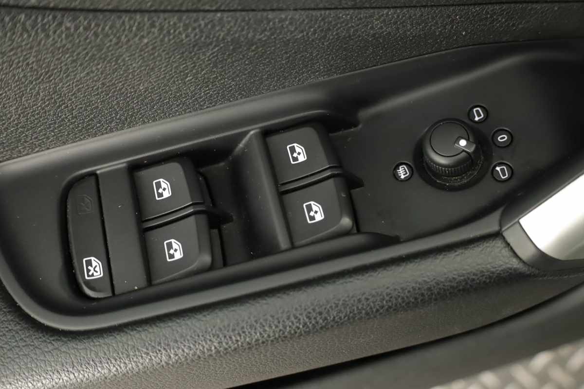 audi-q2-2023-gasolina-1498cc