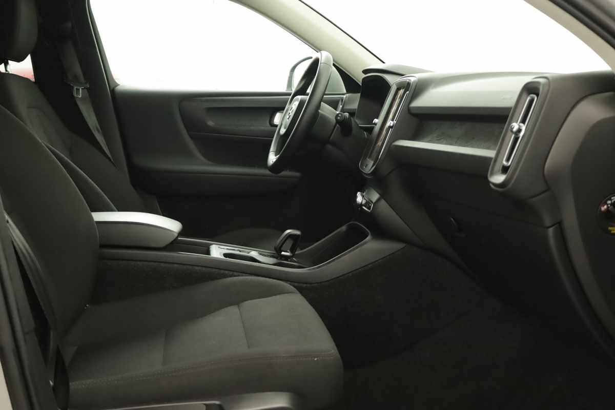 volvo-xc40-2025-gasolina-1969cc