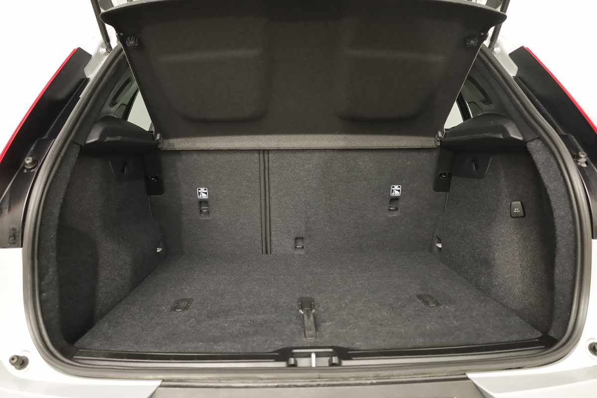 volvo-xc40-2025-gasolina-1969cc
