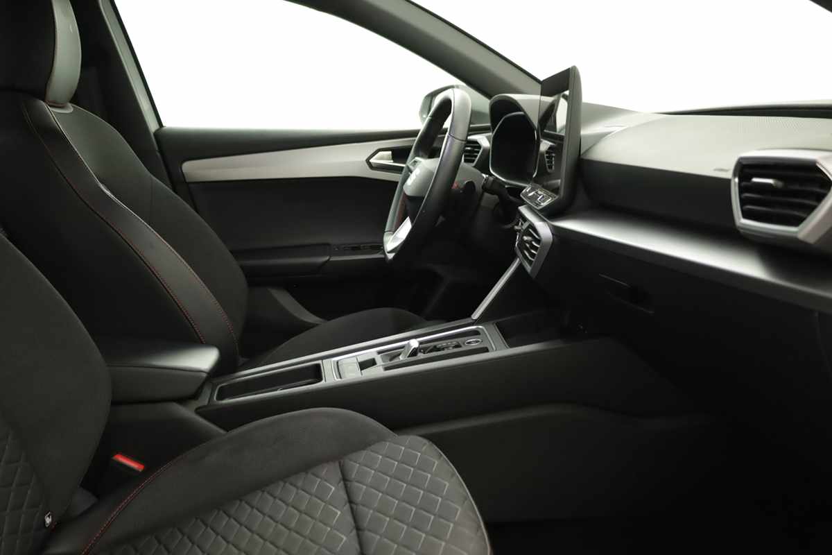 seat-leon-st-2025-hibrido-a-gasolina-1498cc