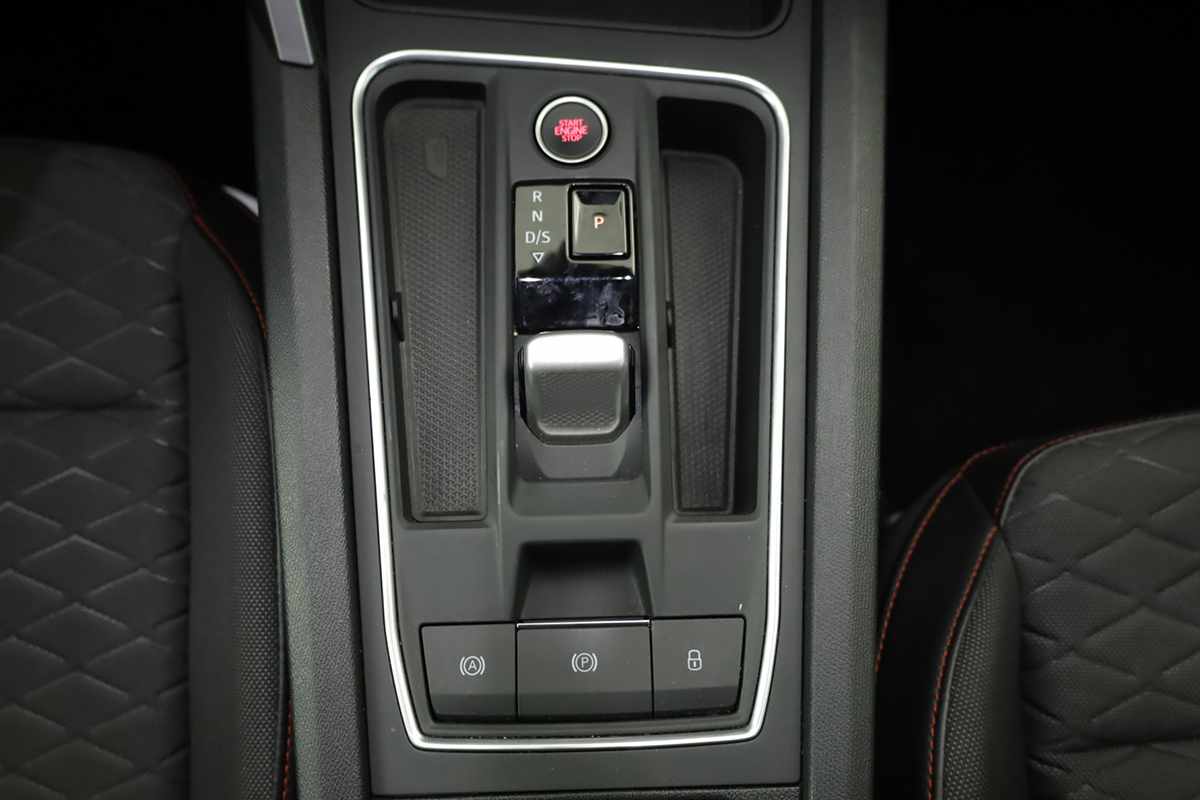 seat-leon-st-2025-hibrido-a-gasolina-1498cc