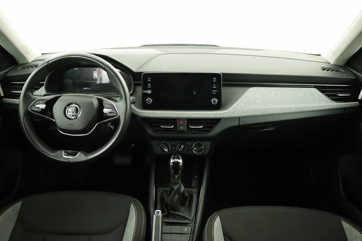 skoda-kamiq-2024-gasolina-999cc