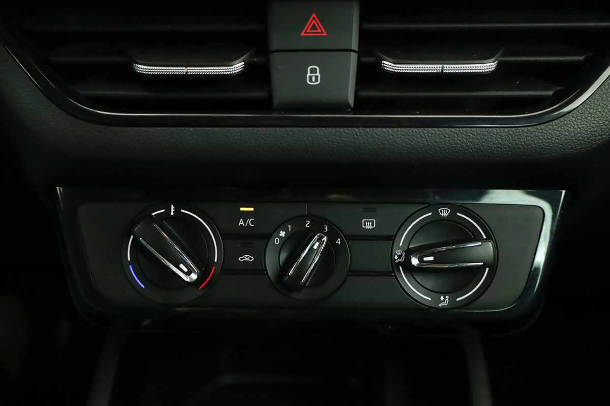 skoda-kamiq-2024-gasolina-999cc