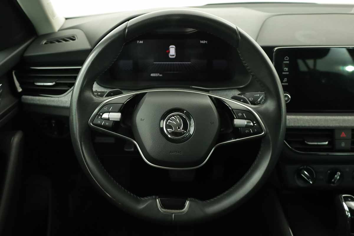 skoda-kamiq-2024-gasolina-999cc