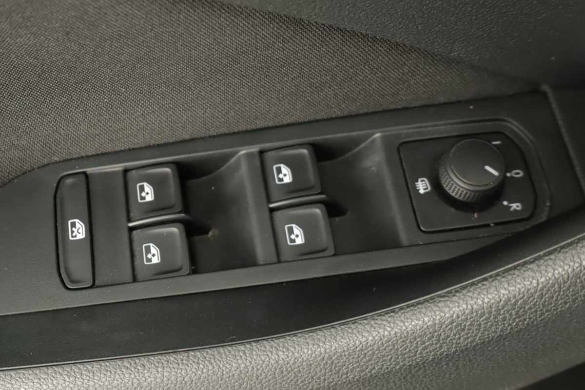 skoda-kamiq-2024-gasolina-999cc