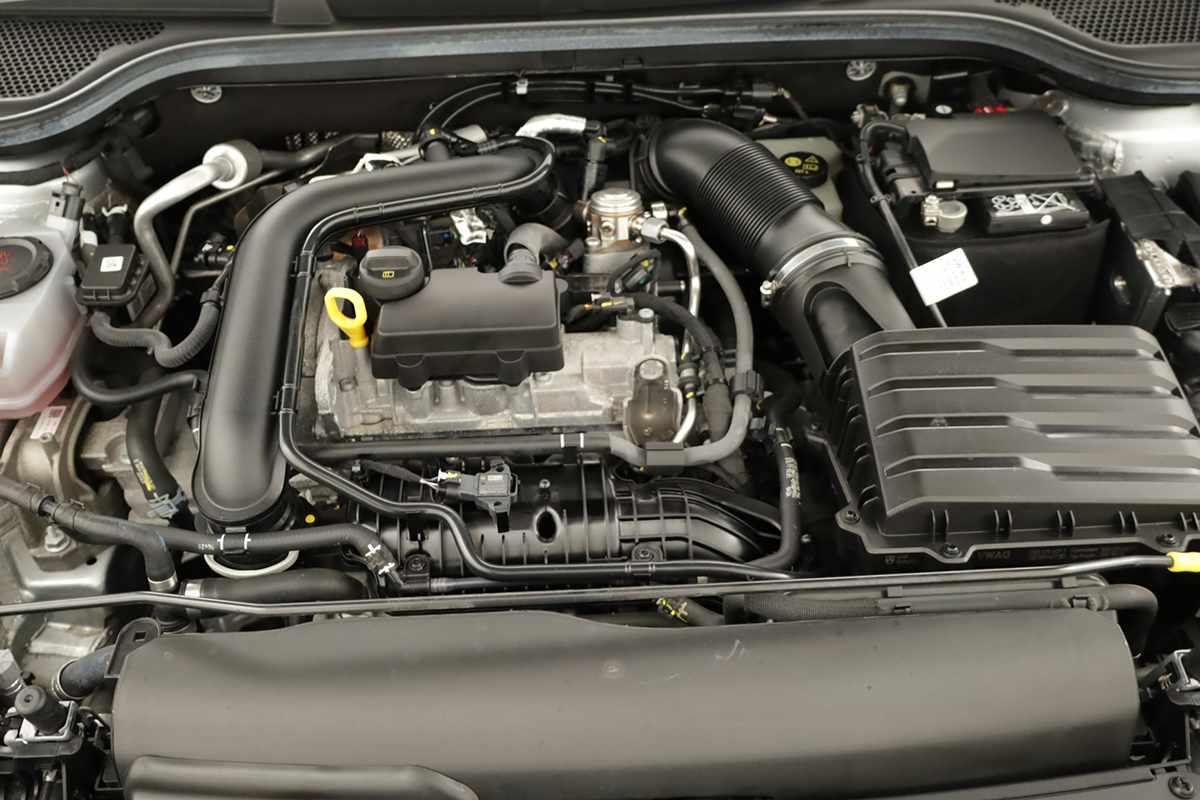 skoda-kamiq-2024-gasolina-999cc