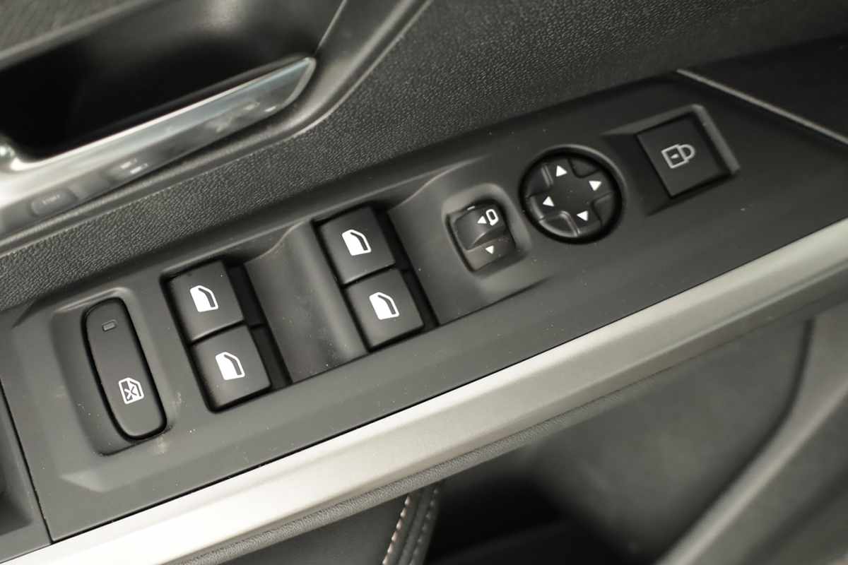 peugeot-3008-2025-gasolina-1199cc