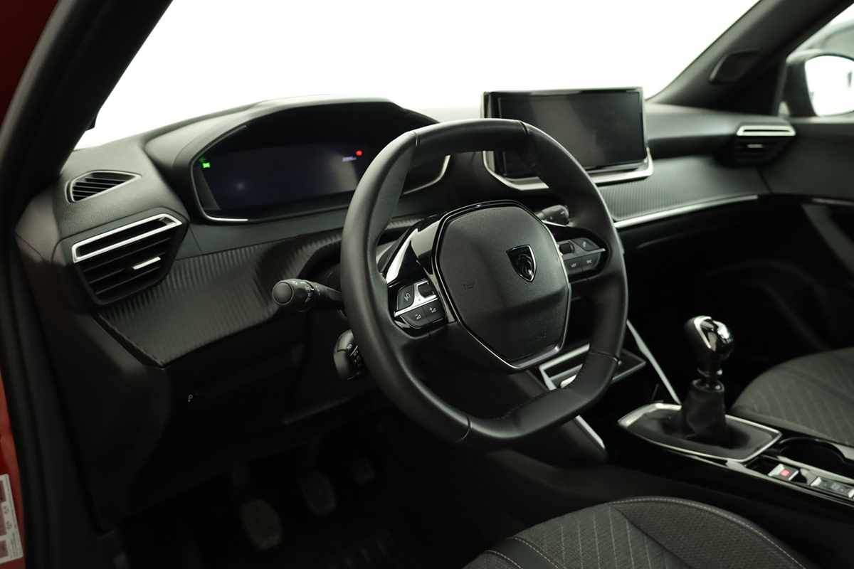 peugeot-2008-2024-gasolina-1199cc