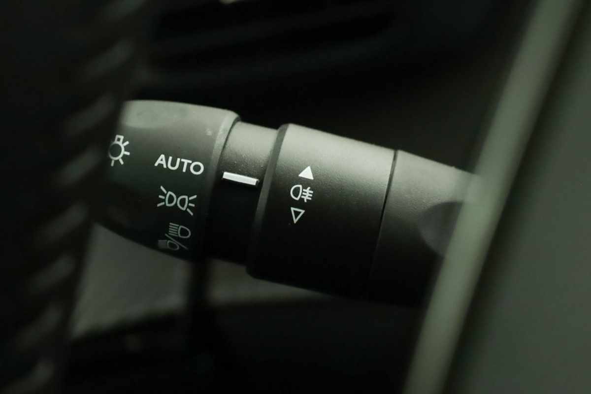 peugeot-2008-2024-gasolina-1199cc