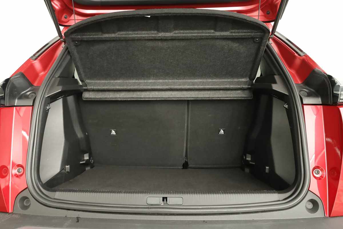 peugeot-2008-2024-gasolina-1199cc