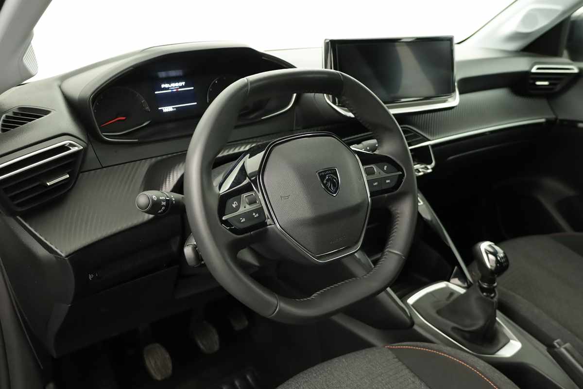 peugeot-208-2025-gasolina-1199cc